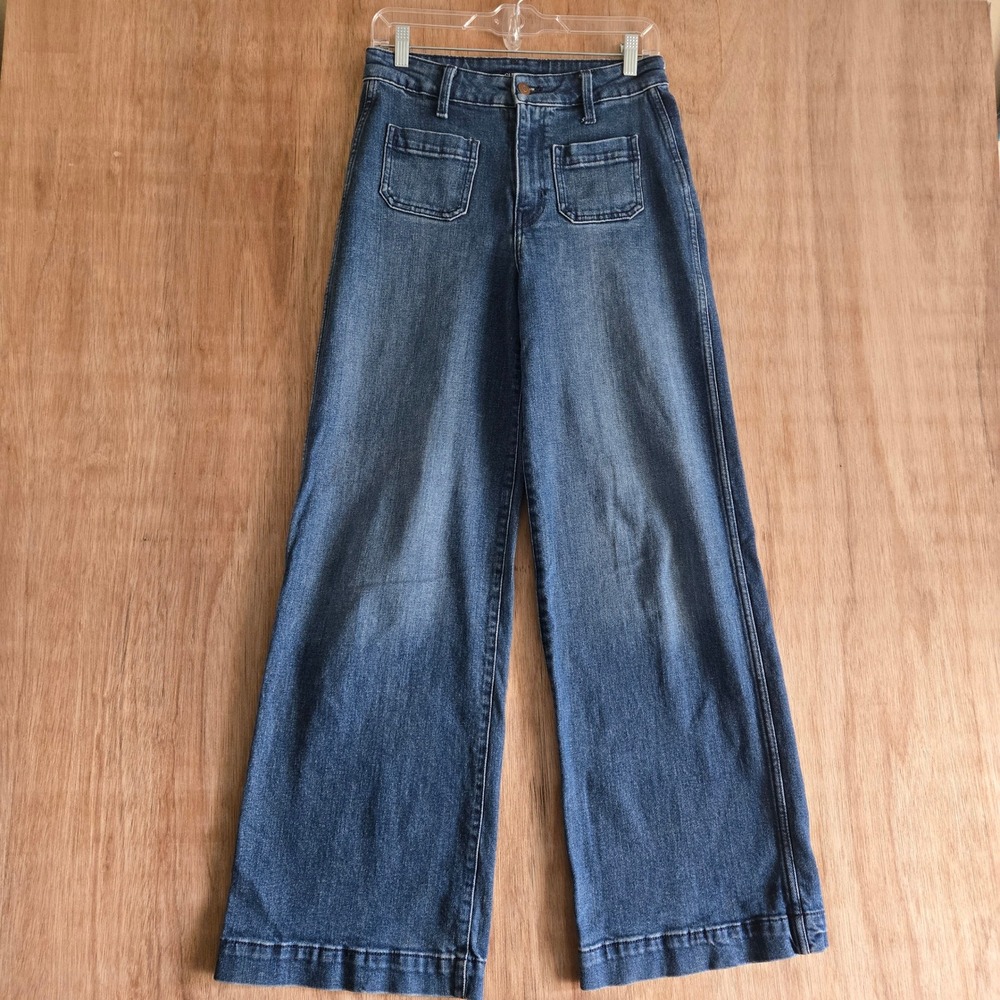Old Navy Womens High Waisted Wide Leg Jeans Medium Wash Patch Pockets Size 4